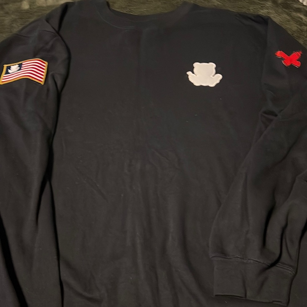 Entree sweatshirt